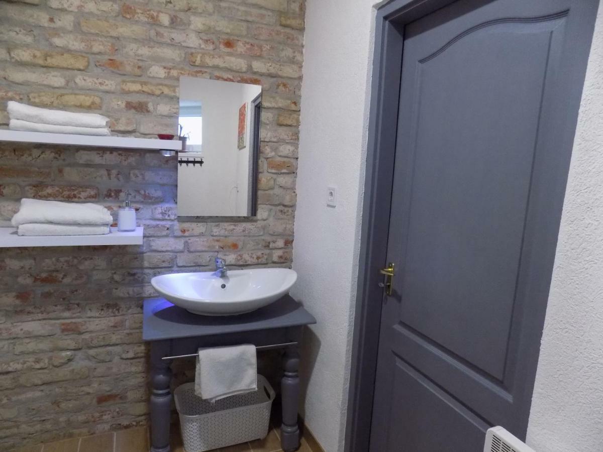 Koller Apartmanház Sárvár Dış mekan fotoğraf